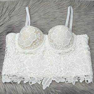 Kaylee Kollection lace bra top size small
